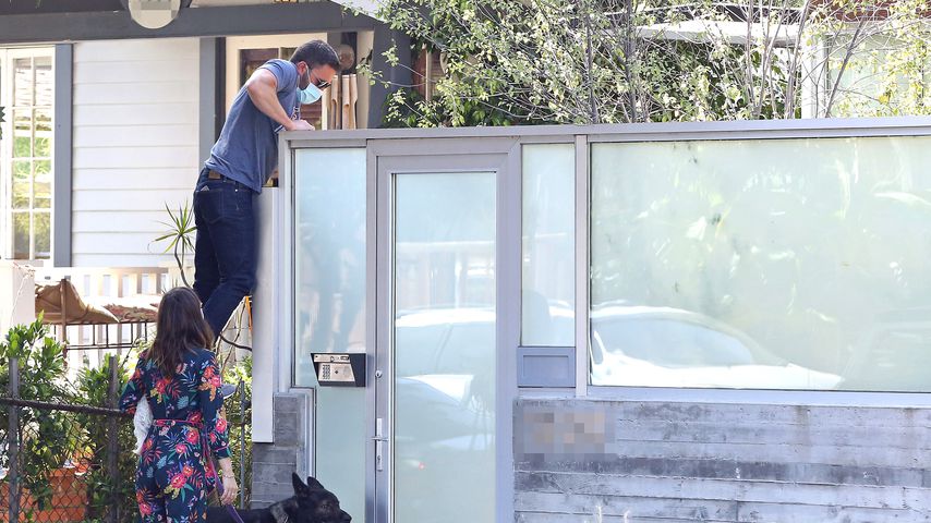 Hoppla! Ben Affleck hat sich und Ana de Armas ausgesperrt