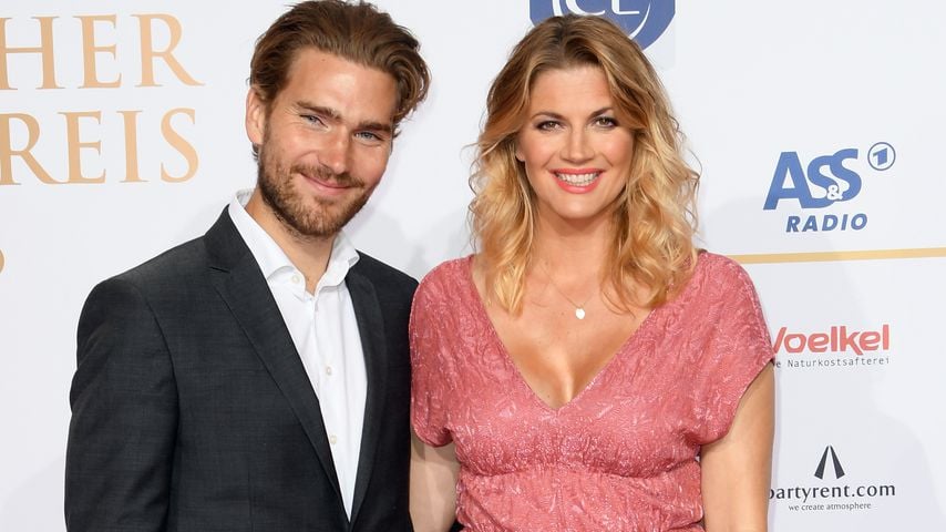 Benjamin Baarz und Nina Bott beim Deutschen Radiopreis in Hamburg