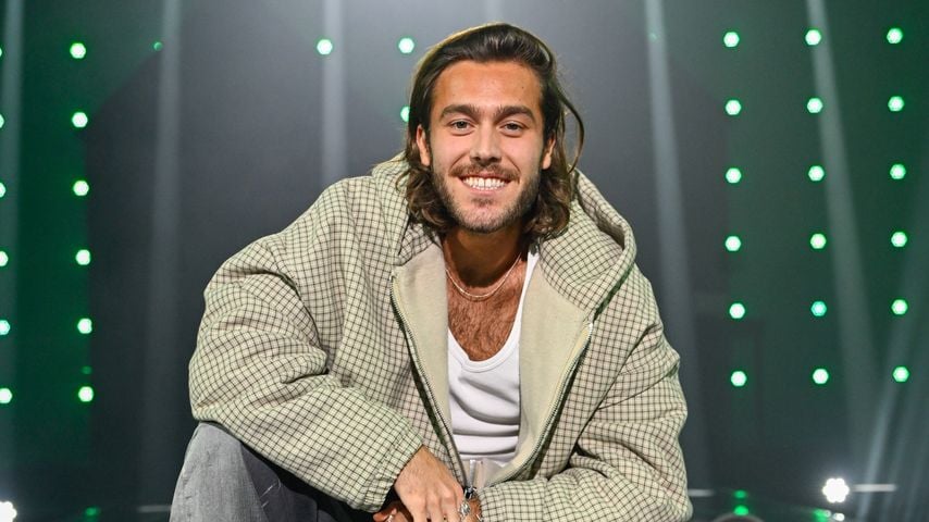 Benjamin Ingrosso mit seinen Auszeichnungen bei der P3 Guldgalan 2025 auf Cirkus in Stockholm