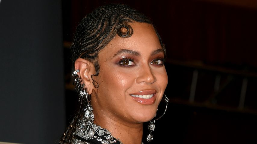 Coole Rastas: Beyoncé begeistert mit ihren langen Zöpfen!