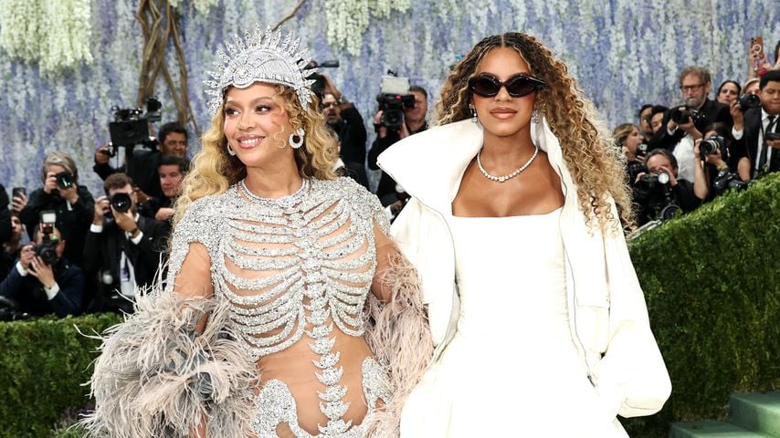 Beyoncé und Blue Ivy Carter  bei der Met Gala 2026 im Metropolitan Museum of Art in New York