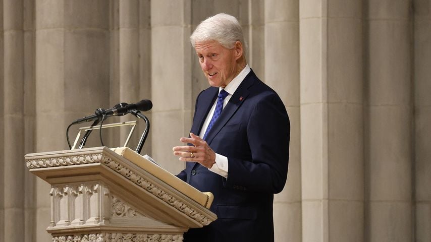 Bill Clinton hält eine Trauerrede für Alexis Herman im National Cathedral, Washington, DC