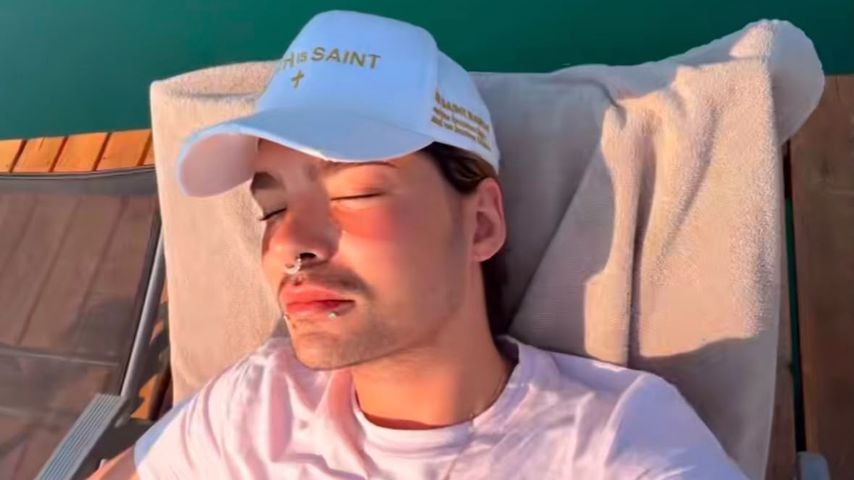 Bill Kaulitz genießt seinen Detox am Wörthersee