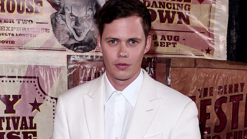 Gruselig! Bill Skarsgård füllt Babyzimmer mit "Es"-Spielzeug