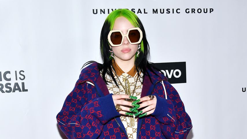 Billie Eilish posiert