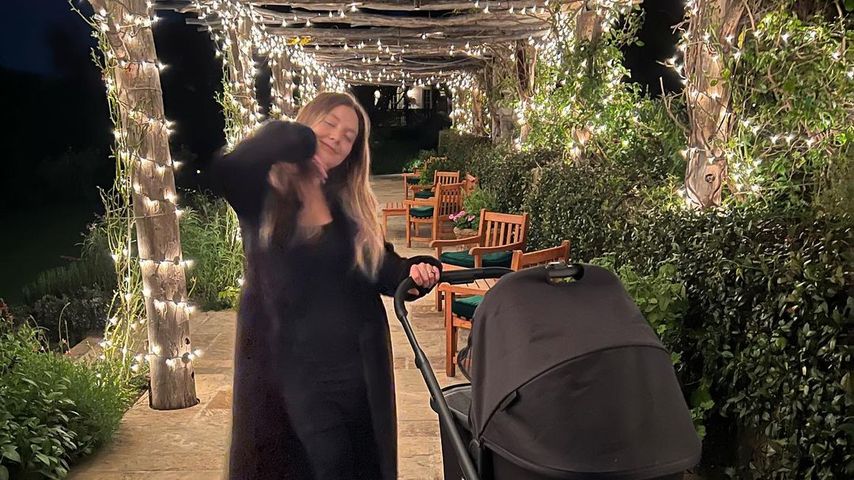 Nach einer Ewigkeit: Billie Lourd macht einen Familienurlaub