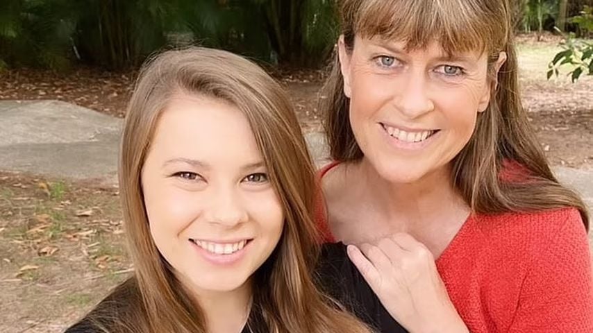 Bindi Irwin, ihre Mutter Terri und ihre Tochter Grace
