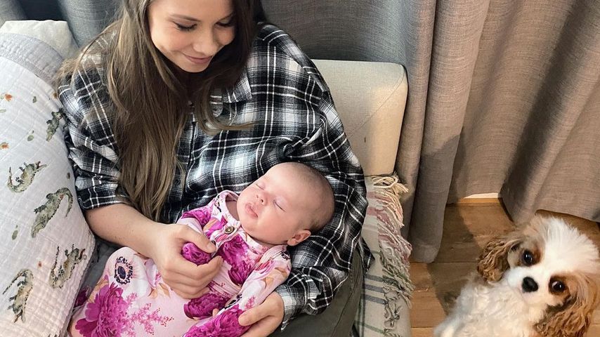 Bindi Irwin mit ihrer Tochter Grace