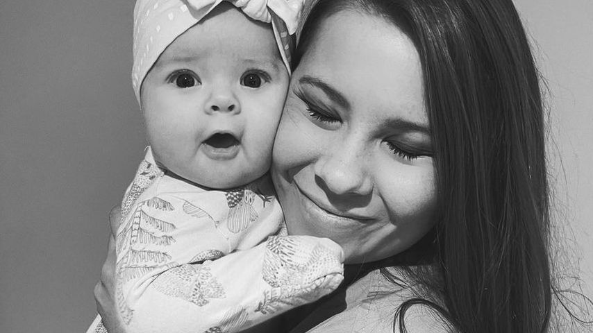 Bindi Irwin und ihre Tochter Grace Warrior