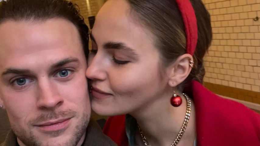 Bjarki Runar Sigurdarson und Elena Carrière im Dezember 2021