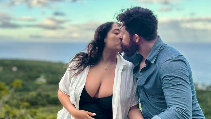 Bliss Poureetezadi  und Zack Goytowski, "Liebe macht blind"-Stars