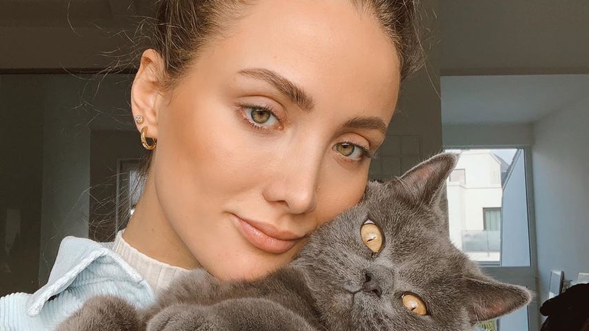 Bloggerin Carmushka mit ihrem Kater Balu