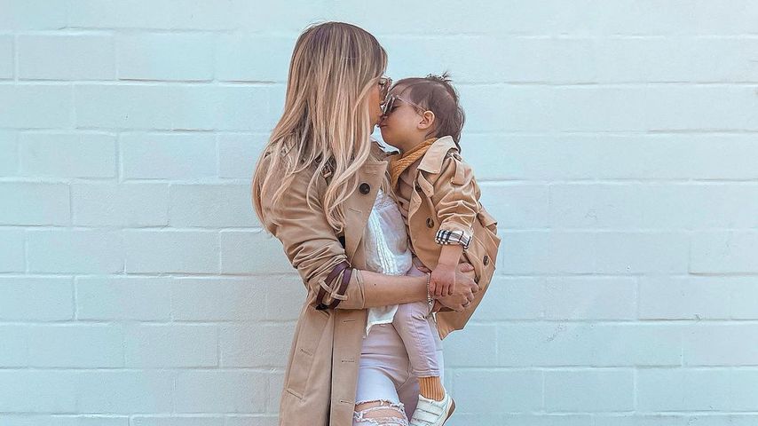 "My Twinnie": YouTuberin Kisu teilt süßes Bild mit Tochter
