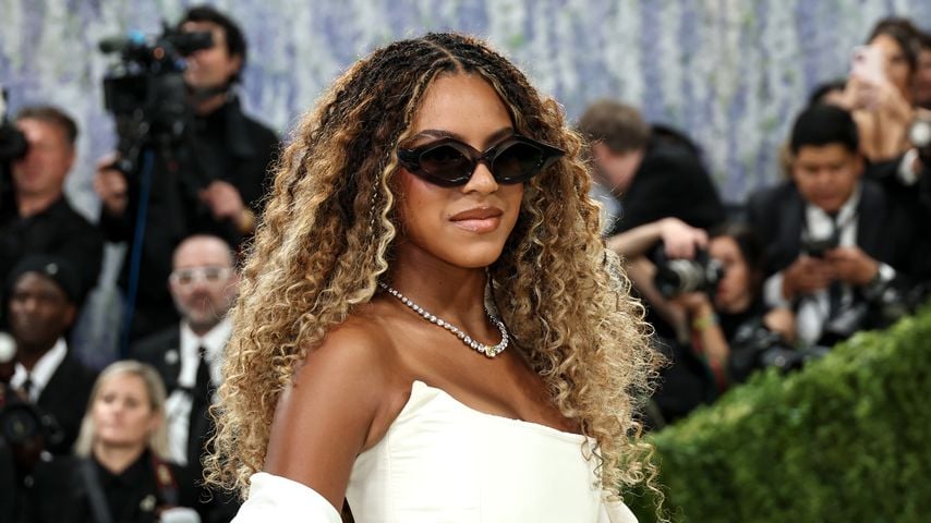 Blue Ivy Carter bei der Met Gala 2026 im Metropolitan Museum of Art in New York