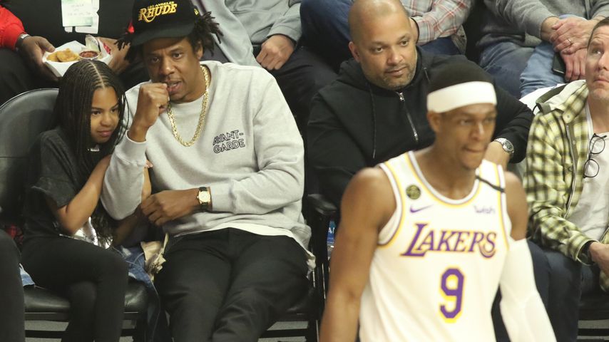 Blue Ivy und Jay-Z bei einem Basketballspiel der L.A. Lakers
