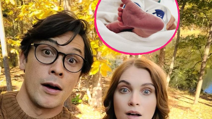 Kleines Füßchen: Bob Morley und Eliza Taylors Baby ist da!