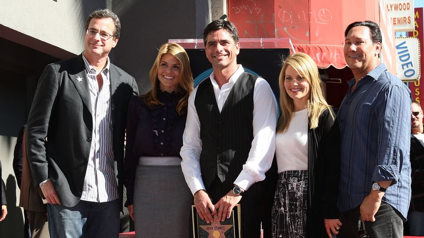 Bob Saget, Lori Loughlin, John Stamos, Candace Bure und Jeff Franklin am Walk of Fame in Los Angeles