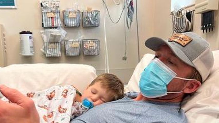 Bode Miller mit seinem Sohn Asher im Krankenhaus
