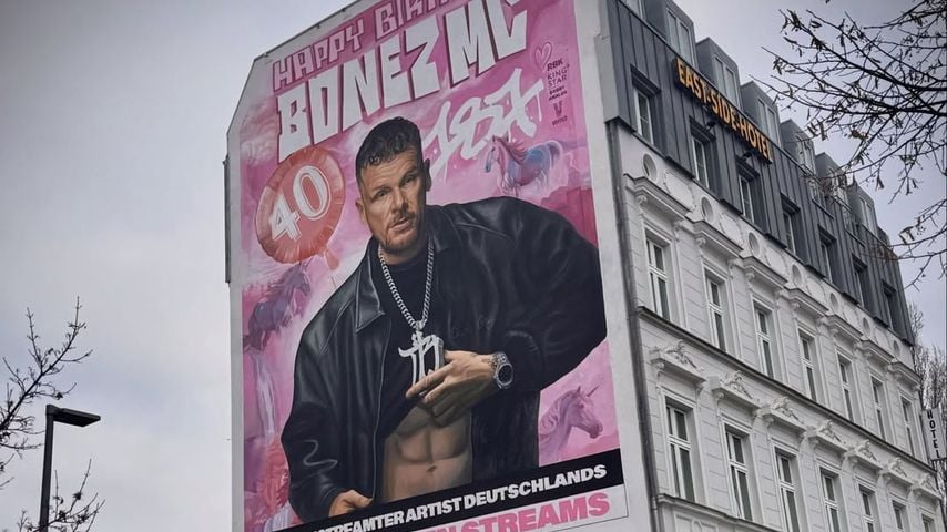 Rapper Bonez MC feiert 8,3 Milliarden Streams, Dezember 2025.