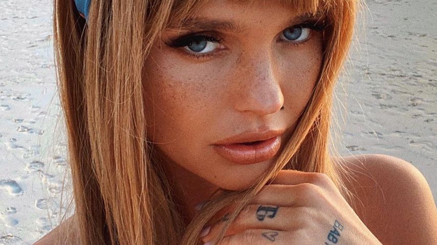 Bonnie Strange, Model