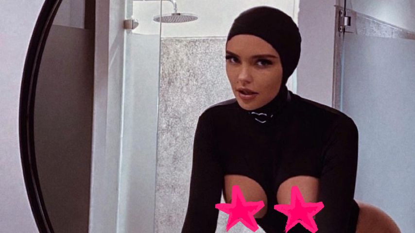 Skurril oder heiß? Bonnie Strange trägt extravaganten Body