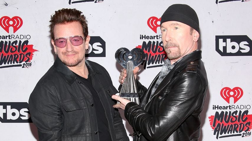 Bono und The Edge von U2 bei den "iHeart Radio Music Awards" in Los Angeles