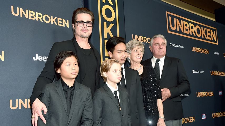Brad Pitt mit seinen Kindern und Eltern, 2014