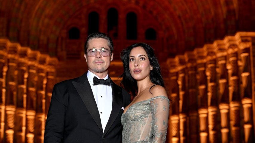 Brad Pitt und Ines de Ramon bei den 2026 Albies im Natural History Museum in London