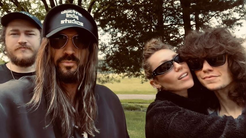 Braison Cyrus, Billy Ray Cyrus, Miley Cyrus und Maxx Morando, Mai 2025