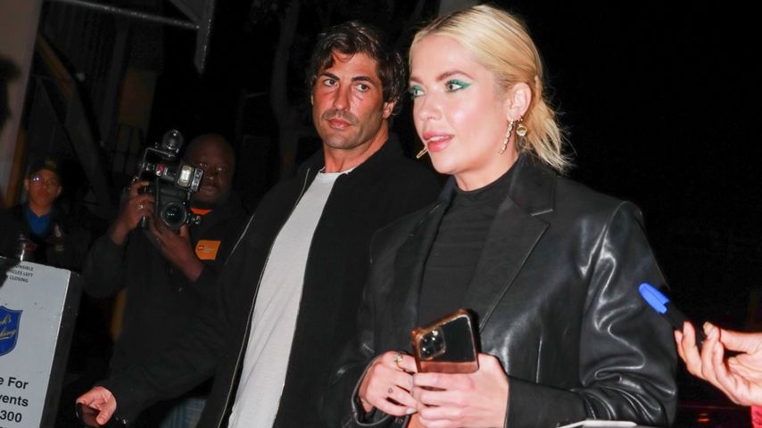 Brandon Davis und Ashley Benson, April 2023