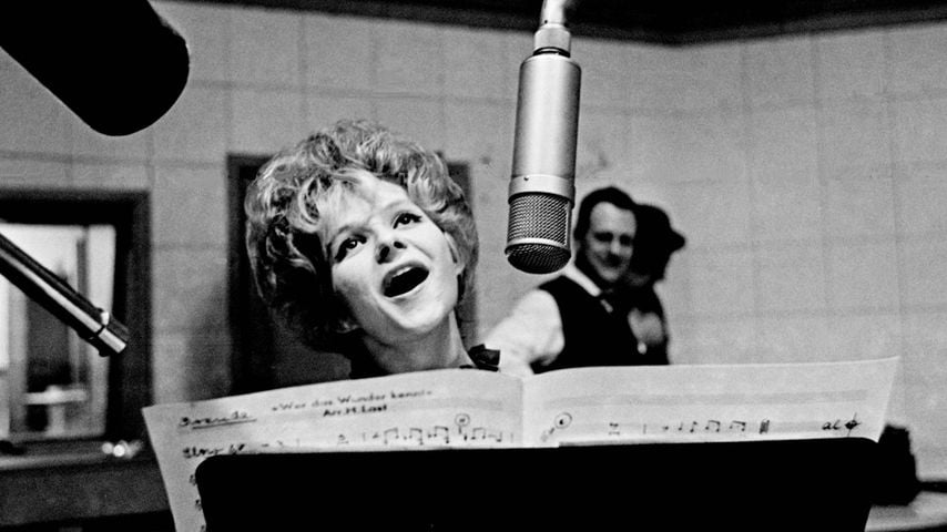 Brenda Lee im Februar 1964 in Hamburg