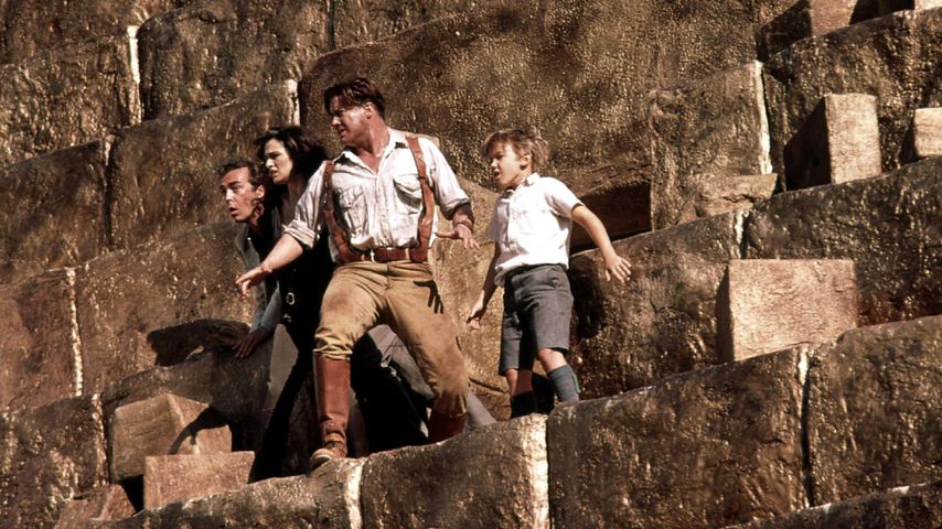 Brendan Fraser, John Hannah, Rachel Weisz, Freddie Boath in "Die Mumie"