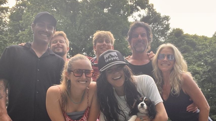 Brett James mit seiner Familie, 2025