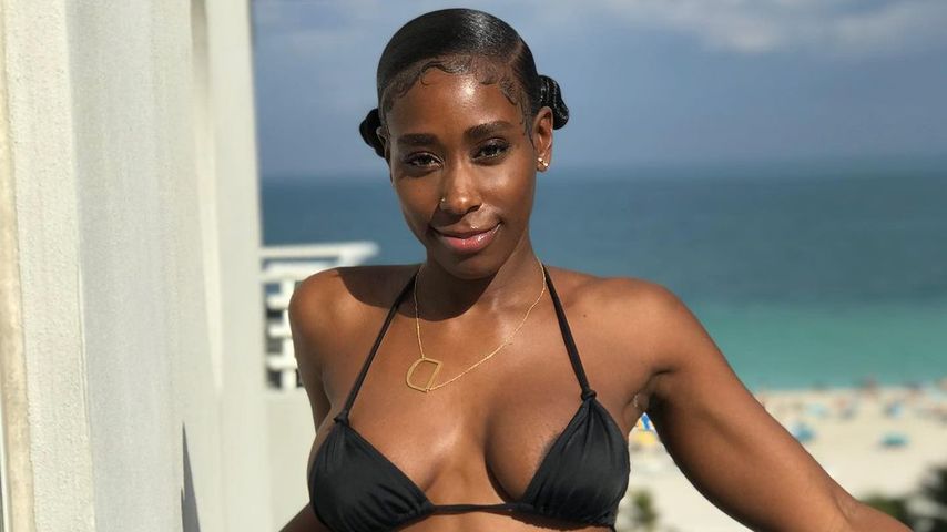 Bria Myles, Sängerin