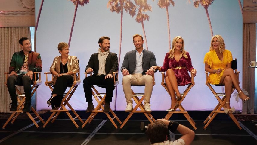 Brian Austin Green, Gabrielle Carteris, Jason Priestley, Ian Ziering, Jennie Garth, Tori Spelling
