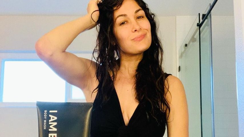 Brie Bella zeigt ihren After-Baby-Body, 2021