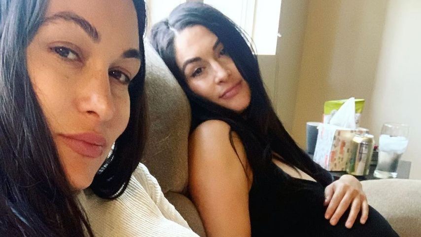 Brie und Nikki Bella während ihrer Schwangerschaft im Jahr 2020