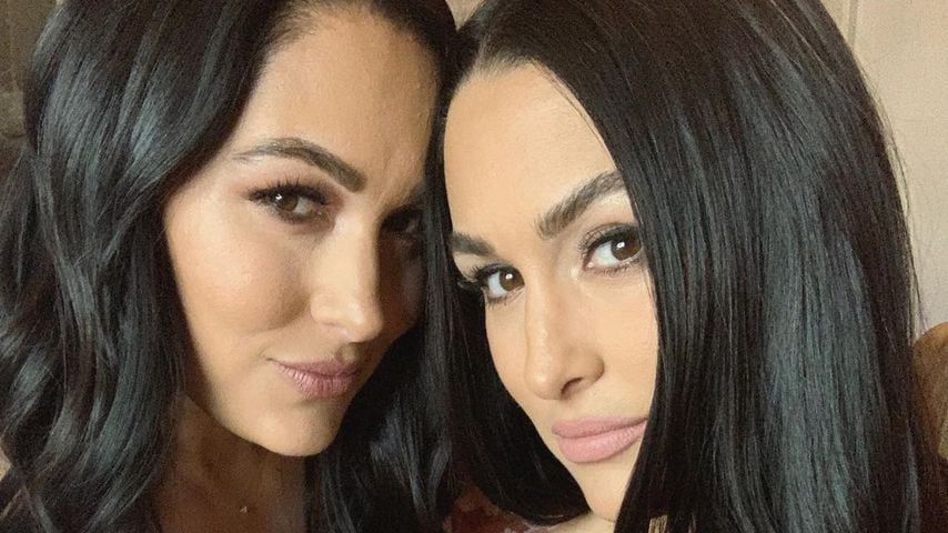 Brie Bella: Schwester Nikki dürfte ihren Sohn stillen!