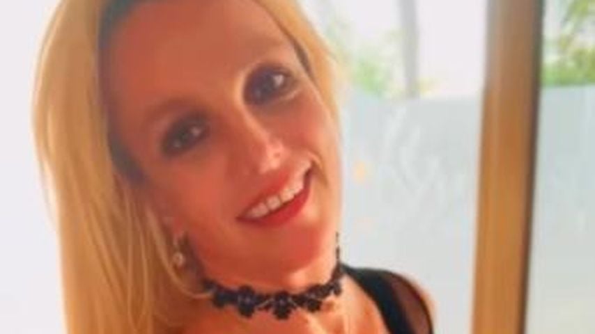 Heiße Moves: Britney Spears lässt online die Hüllen fallen