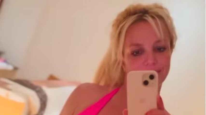 Britney Spears in ihrem pinken Bikini im April 2023