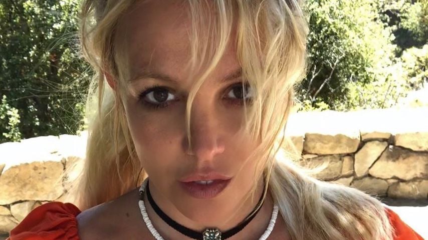 Britney erstmals seit Hilfeschrei-Debatte draußen gesichtet!