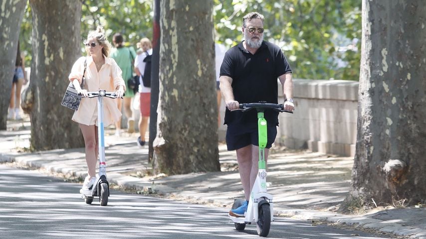 Britney Theriot und Russell Crowe in Rom, im Juli 2022