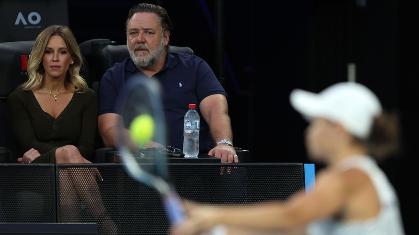 Britney Theriot und Russell Crowe bei den Australian Open 2022
