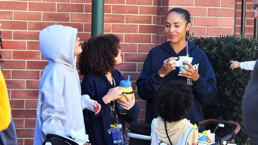 Brittany Bell mit Nick Cannons Kids