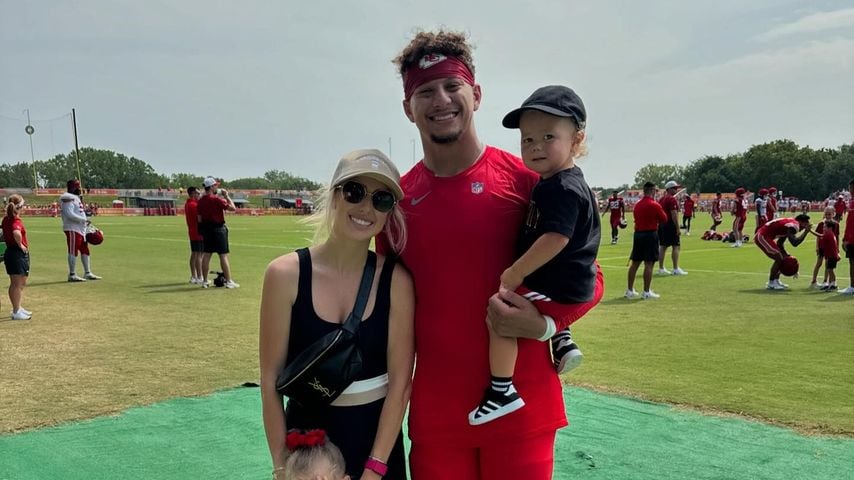 Brittany Mahomes, Patrick Mahomes und ihre Kinder im September 2024