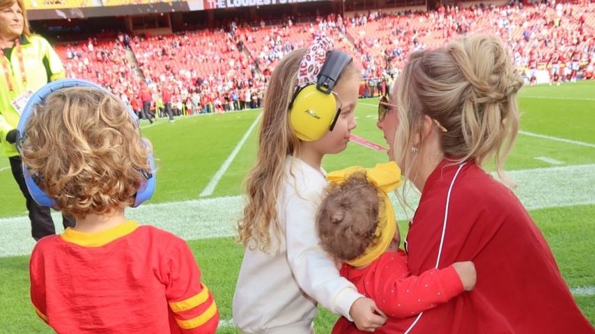 Brittany Mahomes mit ihren Kindern, November 2025
