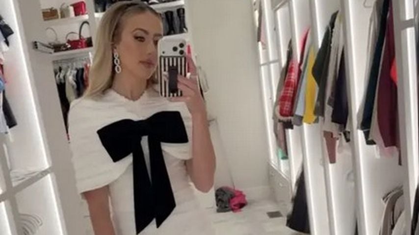 Brittany Mahomes entzückt in Minikleid bei Chiefs-Party