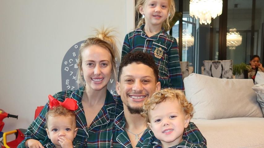 Familie Mahomes feiert ihr erstes Weihnachtsfest zu fünft