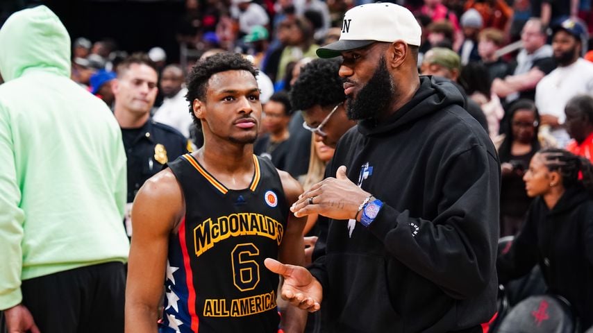 LeBron und Sohn Bronny James wegen Autounfall angeklagt