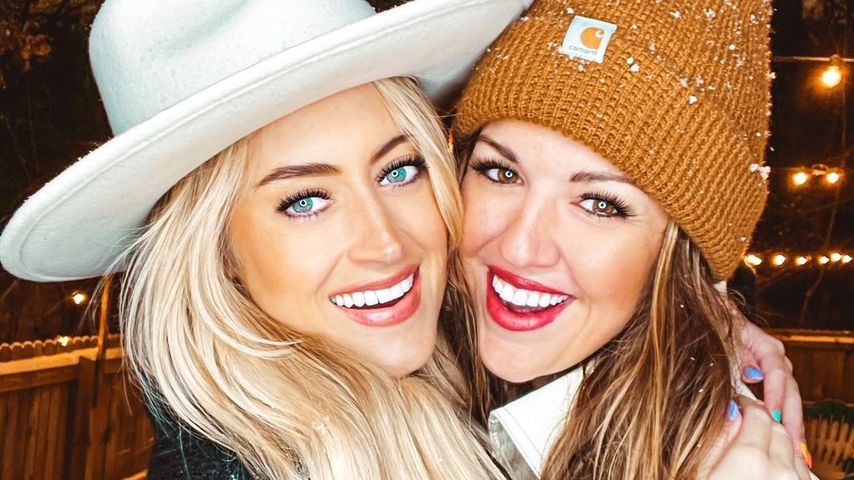 Brooke Eden und Hilary Hoover, Musikerinnen